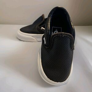 VANS INFANT TODDLER SLIP ON V SHOES SIZE 4 BLACK WHITE SNEAKER FREE SHIPPING